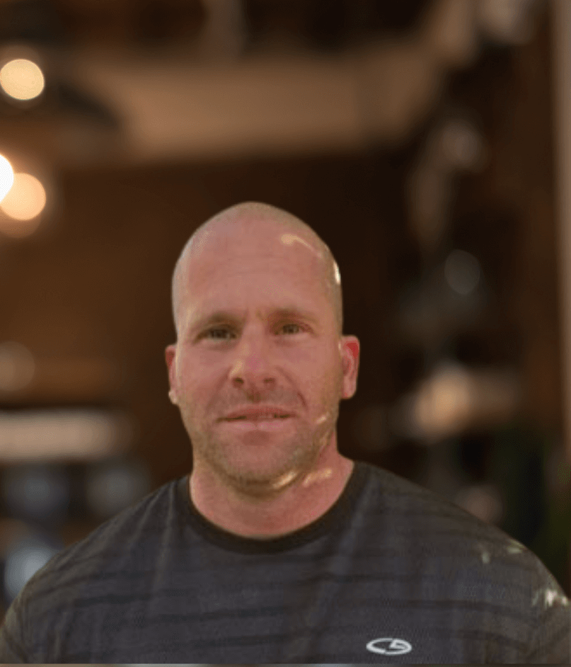 Chad Portnova, founder of DFY Niche Websites and Just Dream It Media